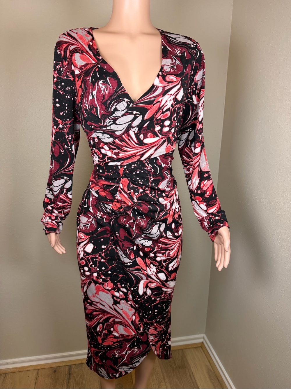 Adrianna Papell Black & Pink Swirl Ruched Wrap Midi Dress